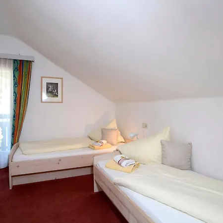 Alpenrose - Feriendomizile Pichler Pensión 3*
