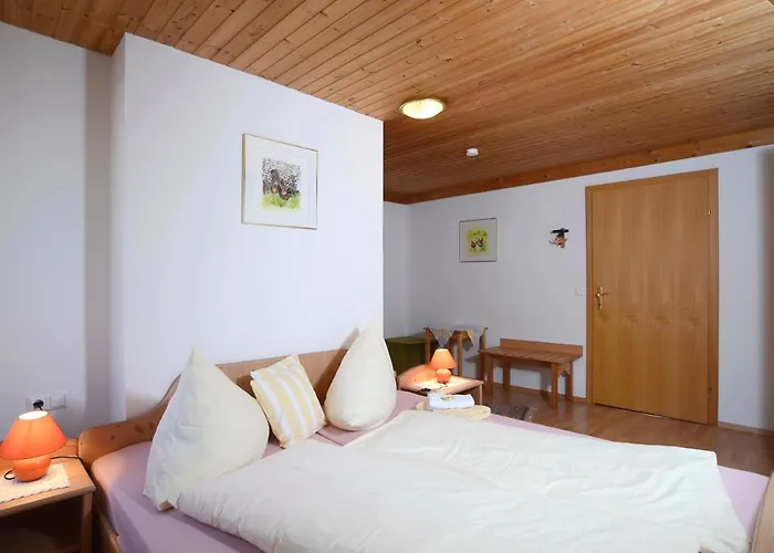 Landhaus Alpenrose - Feriendomizile Pichler 3*