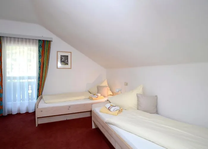 Landhaus Alpenrose - Feriendomizile Pichler Гостевой дом 3*