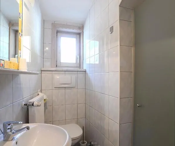 Гостевой дом Landhaus Alpenrose - Feriendomizile Pichler