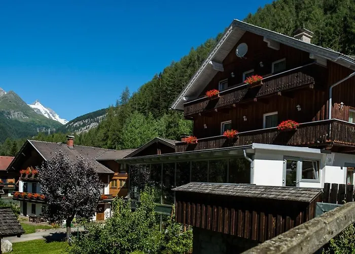 Landhaus Alpenrose - Feriendomizile Pichler 3*