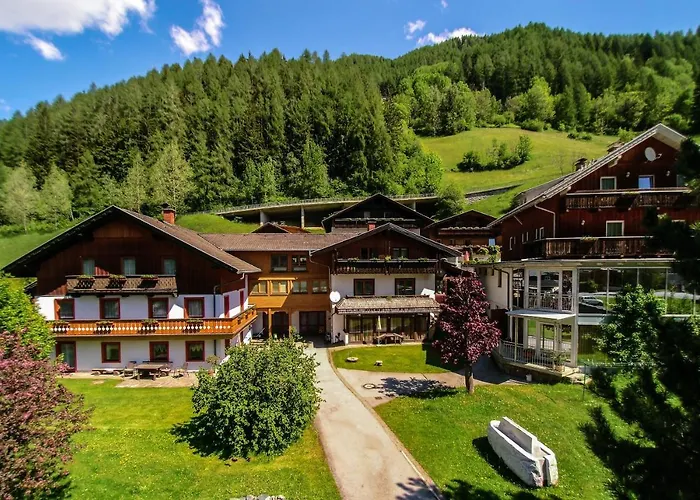 Landhaus Alpenrose - Feriendomizile Pichler Guest house